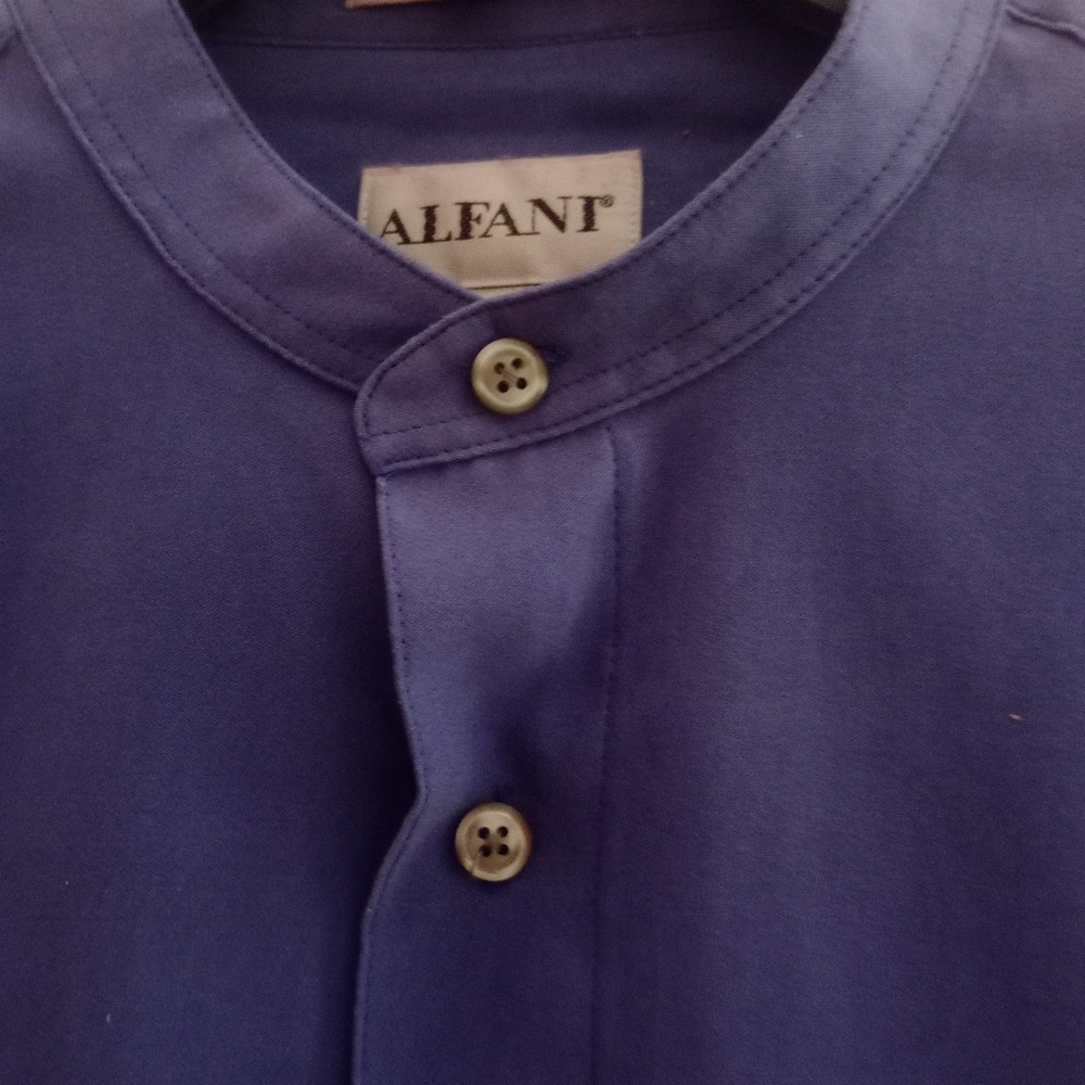 Men's Navy Blue Shirt - Picture 2 of 4